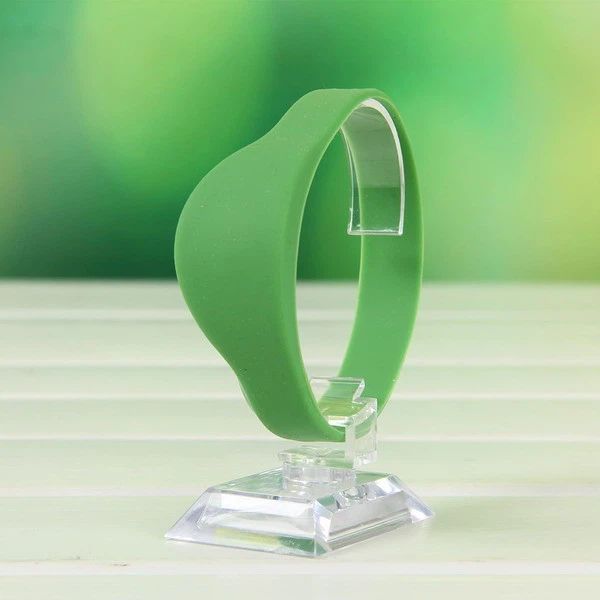 Cashless wristbands5